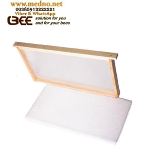 Plastične prozirne satne osnove od prehrambene plastike koje ne treba premazati voskom! Plastic foundations that need no wax coating! Plastic transparent bee foundations made of food-grade plastic that do not need to be coated with wax Kunststoff ( Mittelwände ) transparente Bienenfundamente aus lebensmittelechtem Kunststoff, die nicht mit Wachs beschichtet werden müssen Fondotinta in plastica trasparente a forma di ape in plastica alimentare che non necessita di essere ricoperta di cera Bases de plástico transparente para abejas hechas de plástico apto para alimentos que no necesitan ser recubiertas con cera