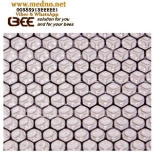 Plastične prozirne satne osnove od prehrambene plastike koje ne treba premazati voskom! Plastic foundations that need no wax coating! Plastic transparent bee foundations made of food-grade plastic that do not need to be coated with wax Kunststoff ( Mittelwände ) transparente Bienenfundamente aus lebensmittelechtem Kunststoff, die nicht mit Wachs beschichtet werden müssen Fondotinta in plastica trasparente a forma di ape in plastica alimentare che non necessita di essere ricoperta di cera Bases de plástico transparente para abejas hechas de plástico apto para alimentos que no necesitan ser recubiertas con cera