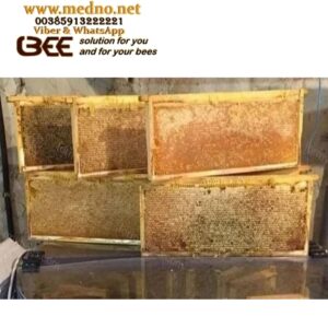 Plastične prozirne satne osnove od prehrambene plastike koje ne treba premazati voskom! Plastic foundations that need no wax coating! Plastic transparent bee foundations made of food-grade plastic that do not need to be coated with wax Kunststoff ( Mittelwände ) transparente Bienenfundamente aus lebensmittelechtem Kunststoff, die nicht mit Wachs beschichtet werden müssen Fondotinta in plastica trasparente a forma di ape in plastica alimentare che non necessita di essere ricoperta di cera Bases de plástico transparente para abejas hechas de plástico apto para alimentos que no necesitan ser recubiertas con cera