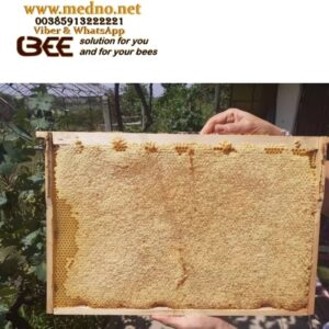 Plastične prozirne satne osnove od prehrambene plastike koje ne treba premazati voskom! Plastic foundations that need no wax coating! Plastic transparent bee foundations made of food-grade plastic that do not need to be coated with wax Kunststoff ( Mittelwände ) transparente Bienenfundamente aus lebensmittelechtem Kunststoff, die nicht mit Wachs beschichtet werden müssen Fondotinta in plastica trasparente a forma di ape in plastica alimentare che non necessita di essere ricoperta di cera Bases de plástico transparente para abejas hechas de plástico apto para alimentos que no necesitan ser recubiertas con cera